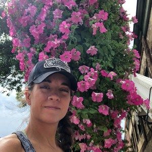 Meet your Posher, Cari